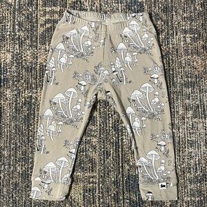 Little & Lively Bamboo Mushroom Print Leggings - Tan